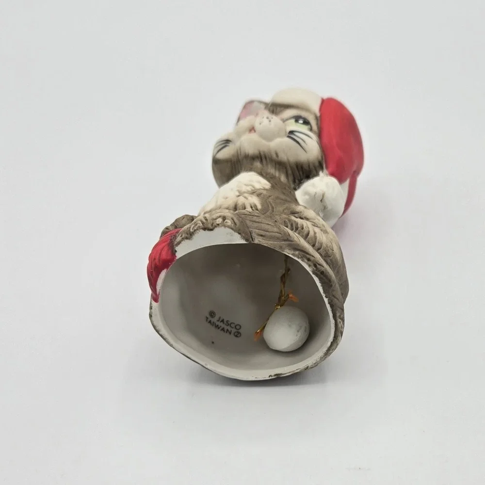 Vtg Jasco Tabby Cat in Santa Hat with Ball of Yarn Ceramic Bell Big Eyes Vintage